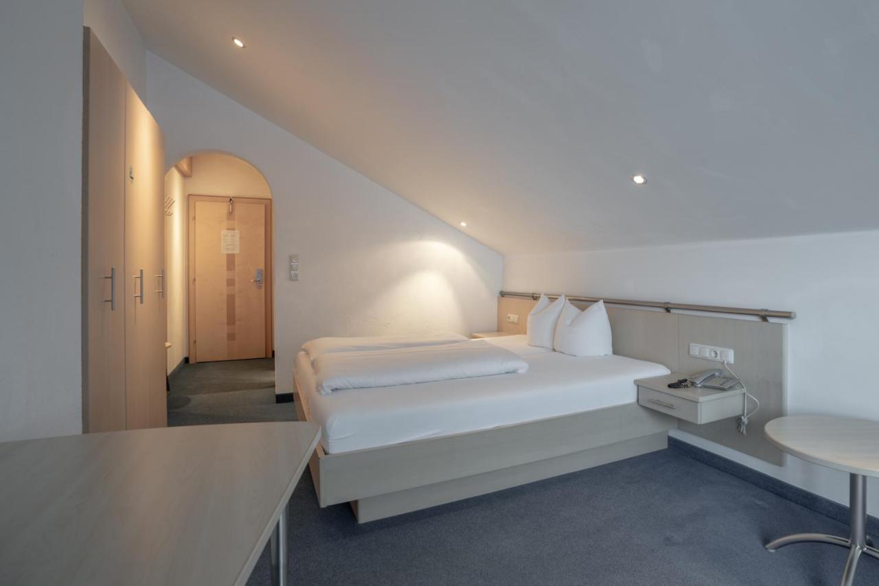 Petit Madlein Bed and Breakfast Ischgl Buitenkant foto