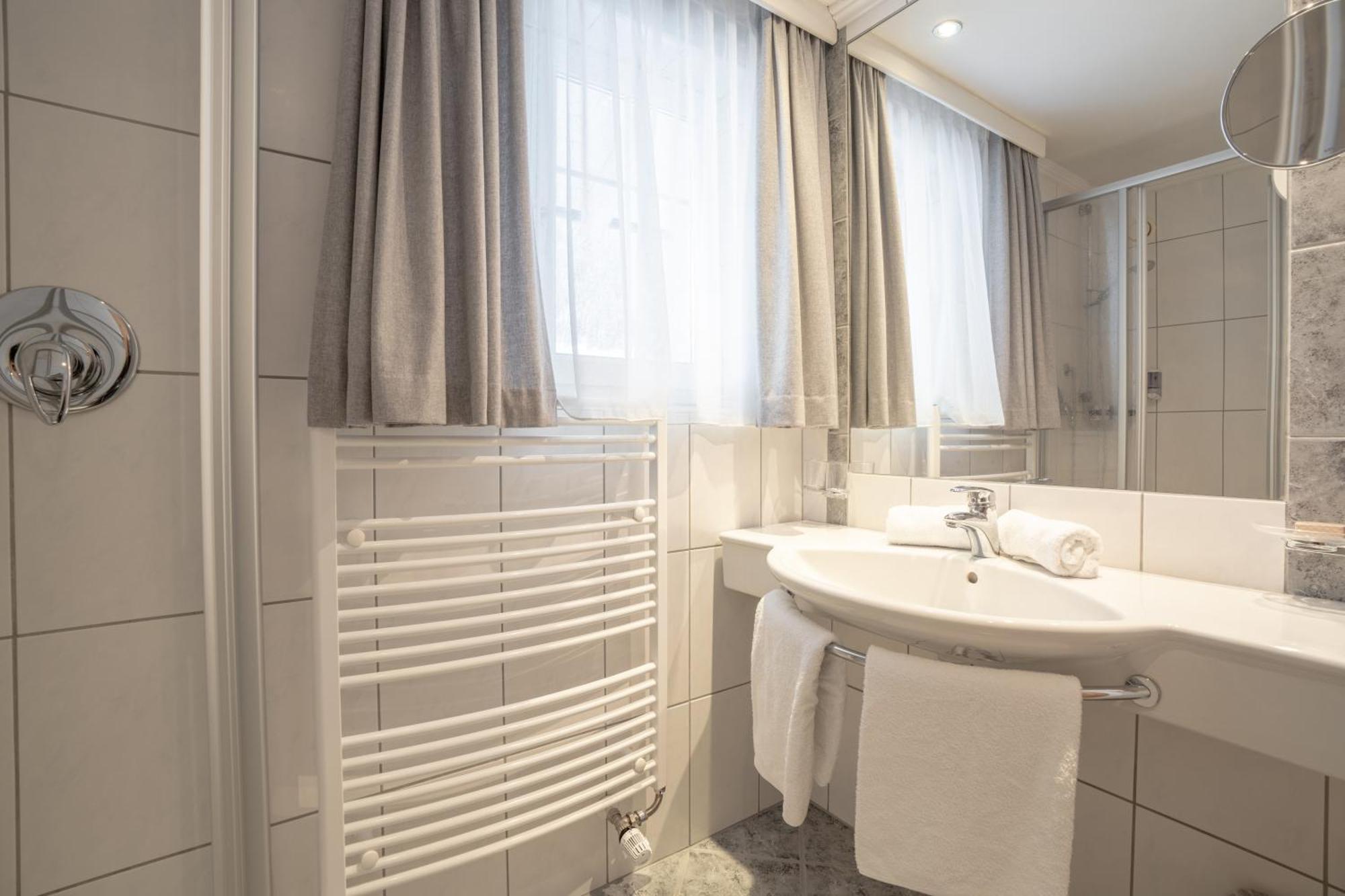 Petit Madlein Bed and Breakfast Ischgl Buitenkant foto