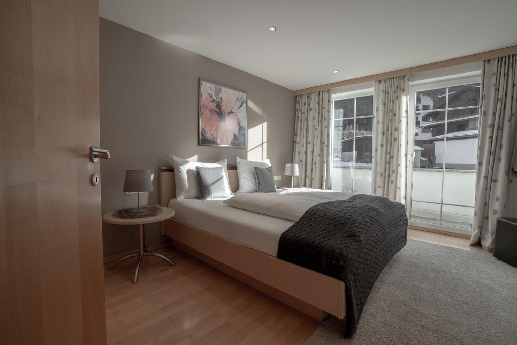 Petit Madlein Bed and Breakfast Ischgl Buitenkant foto
